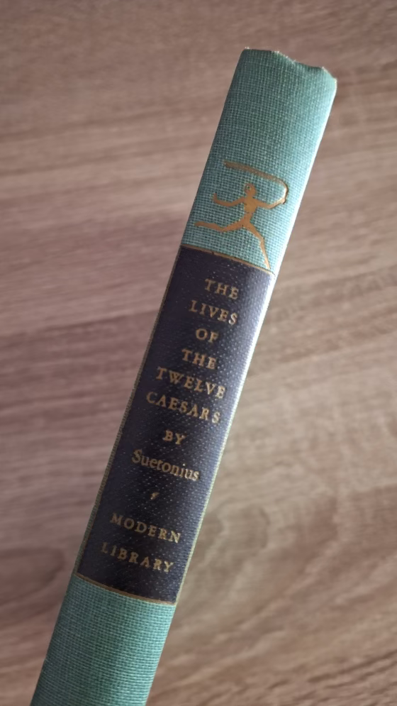 Suetonius - The Lives of Twelve Caesars (hardcover) 2