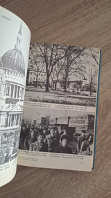 Around the World in 1,000 Pictures: A Photographic Encyclopedia of Travel to Foreign Lands (hardcover) εξώφυλλο βιβλίου 4
