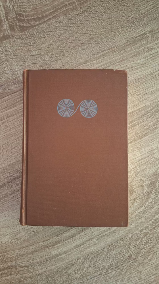 Plutarch - Twelve Lives (hardcover) εξώφυλλο βιβλίου