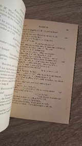 William Shakespeare - The Warwick Shakespeare: Macbeth (hardcover) εξώφυλλο βιβλίου 4