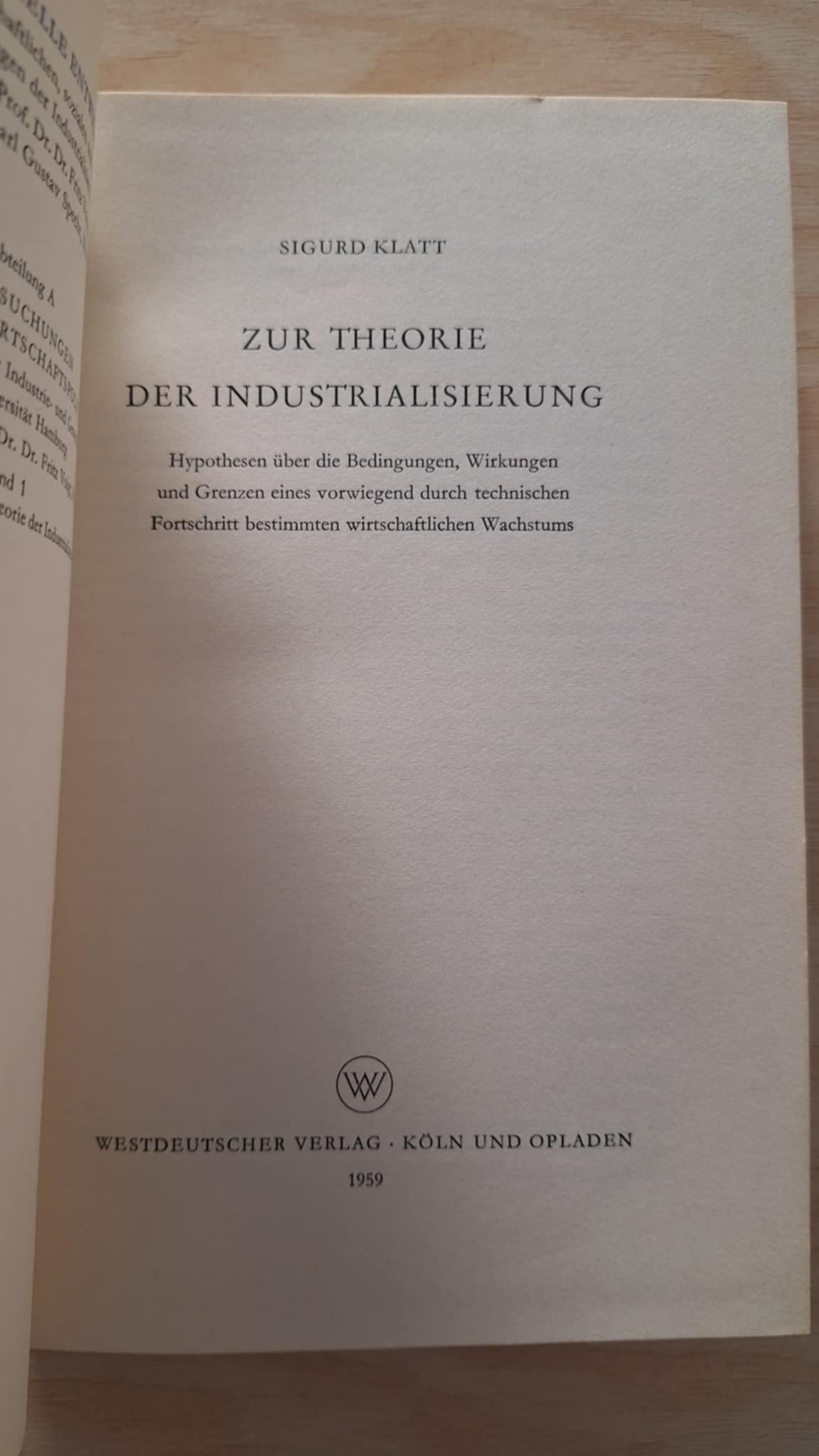 Online και φυσικό βιβλιοπωλείο Biblioteca. Καινούργια και παλιά βιβλία, ελληνικά και ξενόγλωσσα. Αποστολή με BOX NOW. 