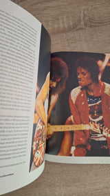 Michael Heatley - Michael Jackson (1958–2009): Η ζωή ενός θρύλου (σκληρόδετο) εξώφυλλο βιβλίου 4