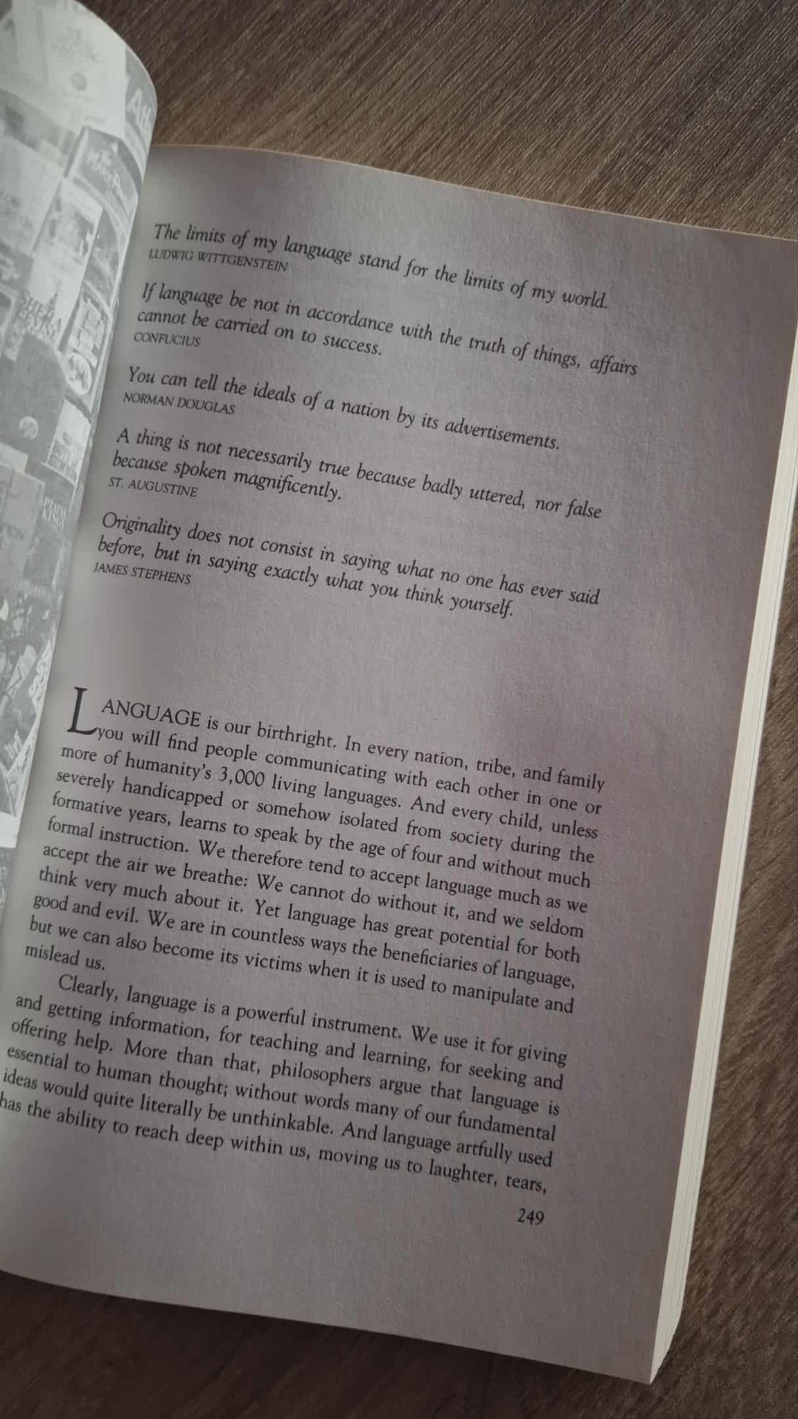 Paul Eschholz, Alfred Rosa - Outlooks and Insights: A Reader for Writers εξώφυλλο βιβλίου 2