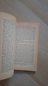 Arthur Schopenhauer - Essays and Aphorisms εξώφυλλο βιβλίου