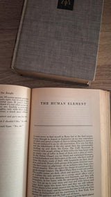 Somerset Maugham - The Complete Short Stories of W. Somerset Maugham (Two volume set: East and West & The World Over) - εξώφυλλο βιβλίου