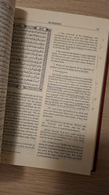 The Holy Qu'Ran (With English Translation) εξώφυλλο βιβλίου