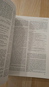 The New Palgrave: A Dictionary of Economis (4 volumes set) εξώφυλλο βιβλίου 4