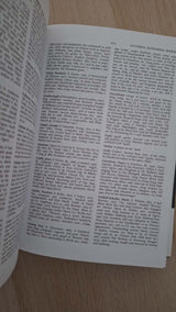 The Oxford Dictionary of Music (ed. Michael Kennedy) εξώφυλλο βιβλίου 4